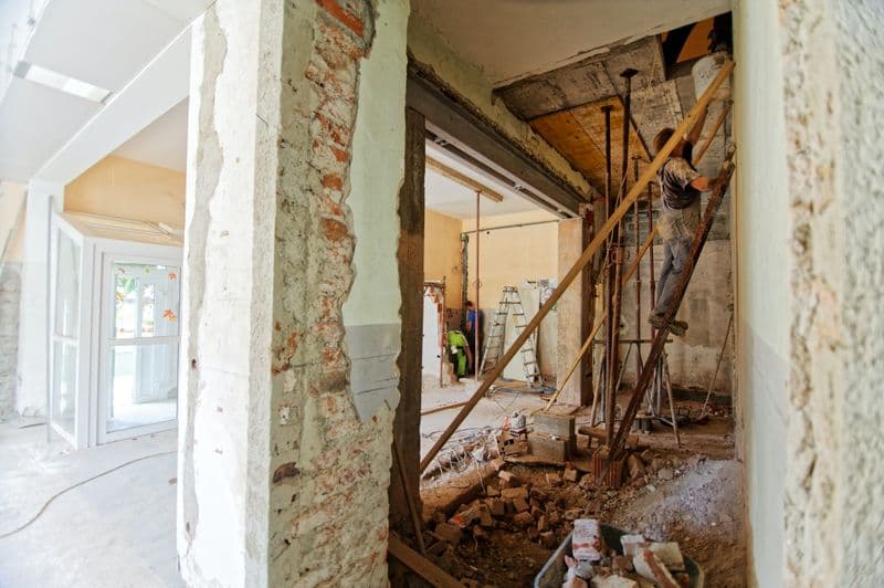 Top 9 Things to Consider When Hiring a Home Addition Contractor in St. Petersburg