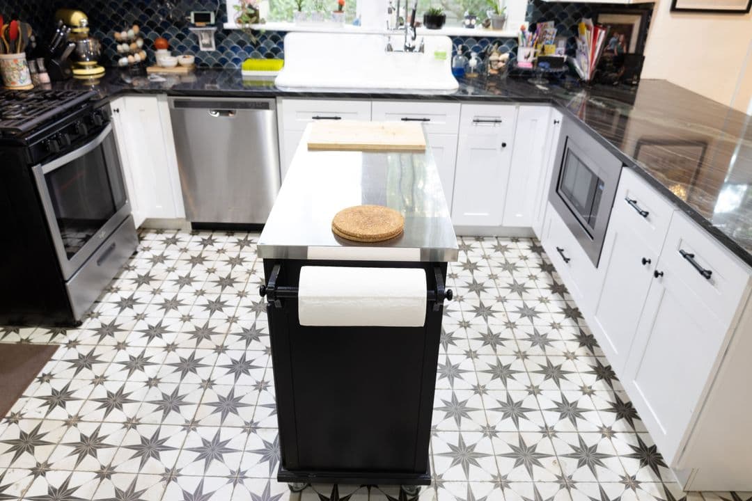 Tampa Bungalow Remodel gallery image 1