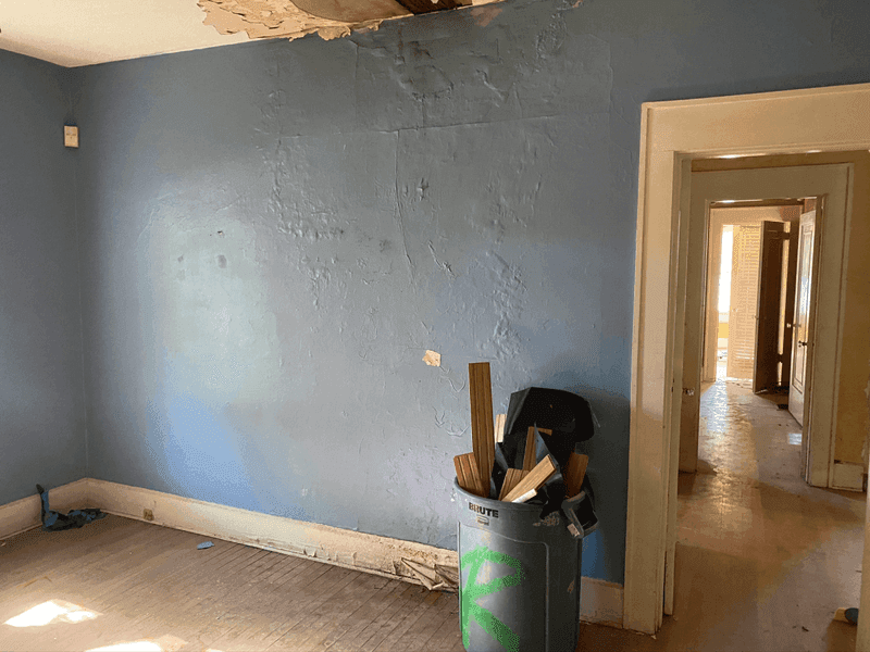 Historical bungalow before renovation 6