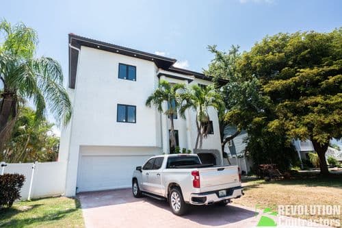 Tierra Verde exterior and master bath image 9